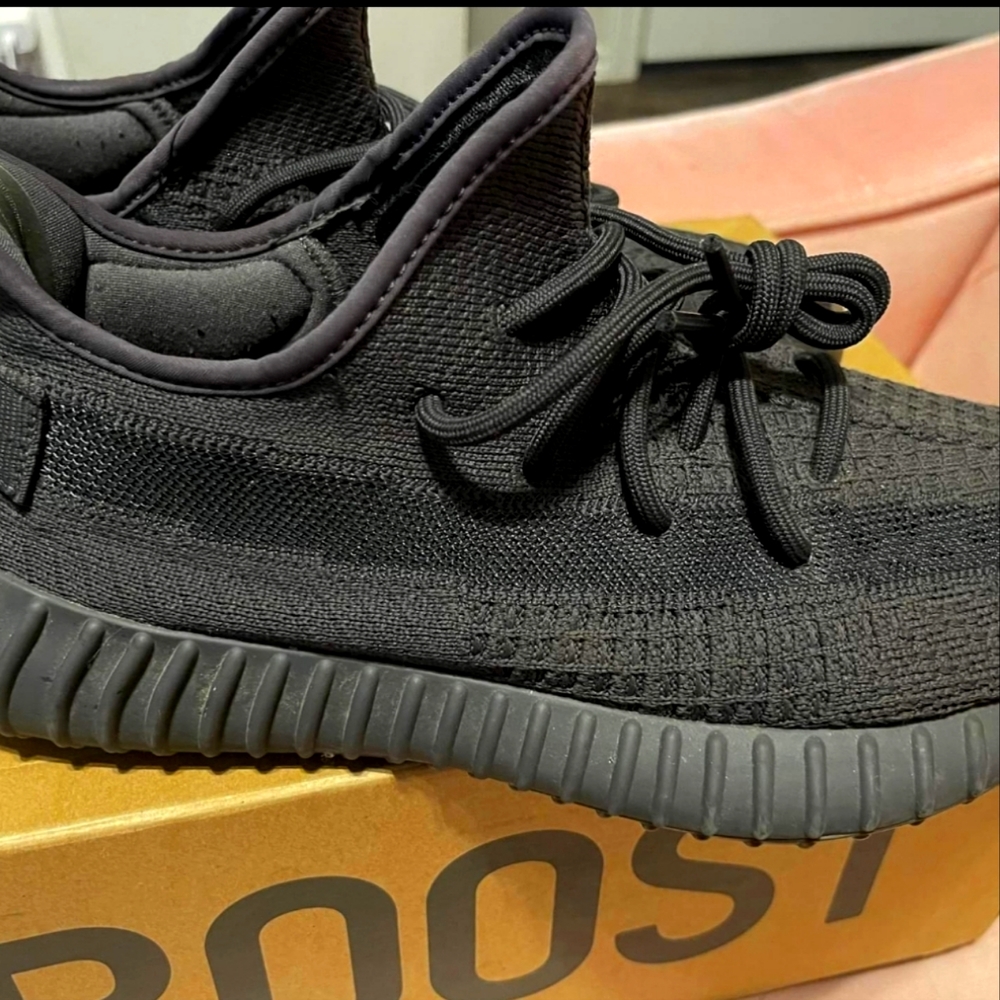 Yezzy 350 cinder2 non reflective authentic